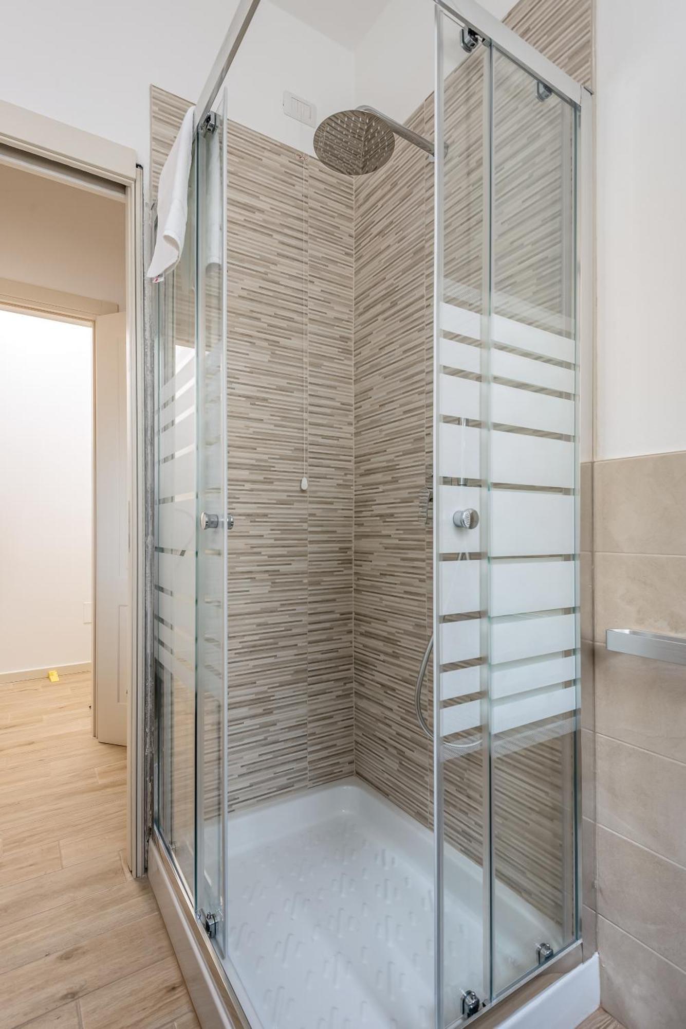 Apartamento Hostly-giugio's House-lungarni And Town Center